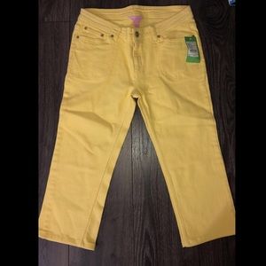 Size 4 Lily Pulitzer Capri Pants